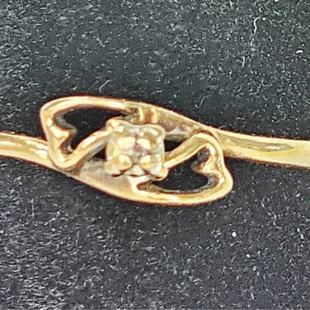 10k real gold and diamond Gold Ring with Heart Design size 5
